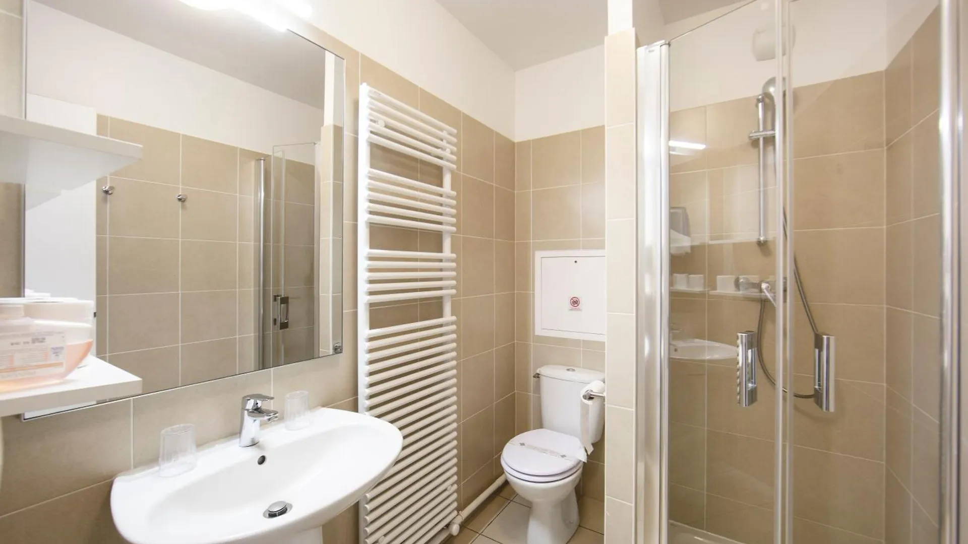 Maison Saint Charles - Association Habitat Et Humanisme Ile De France Paris Hotel
